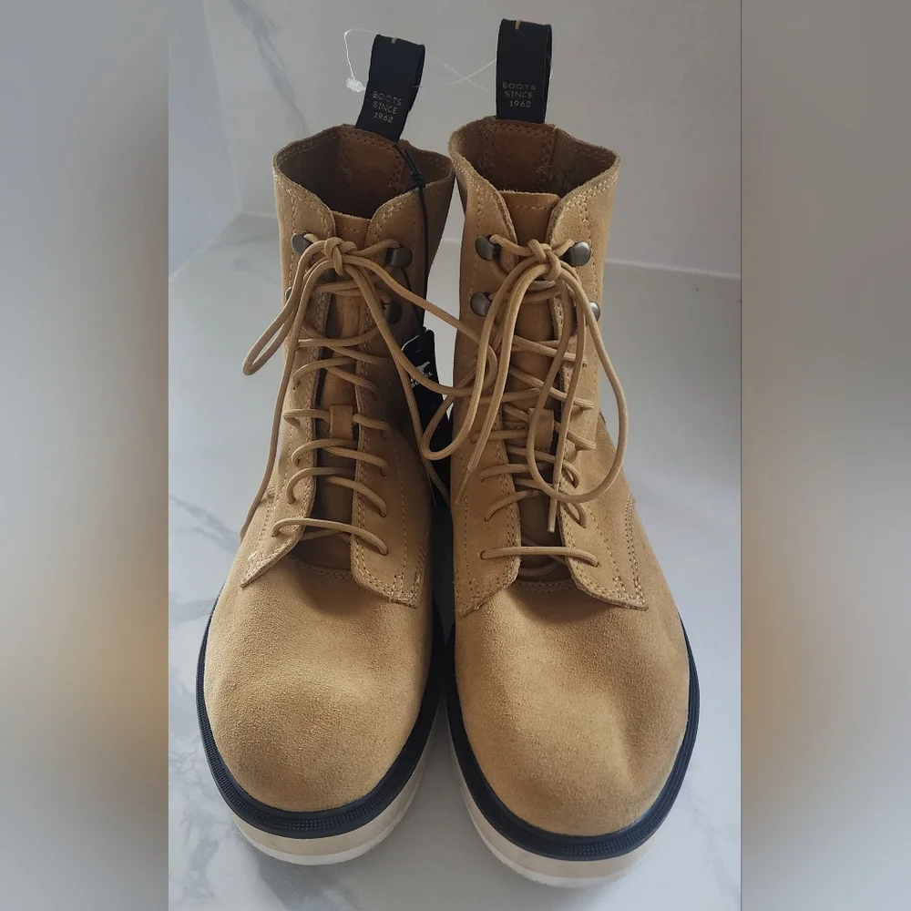 Sorel Women's Size 9 Tan‎ Highline Lace-up Leather Boots New With Tag